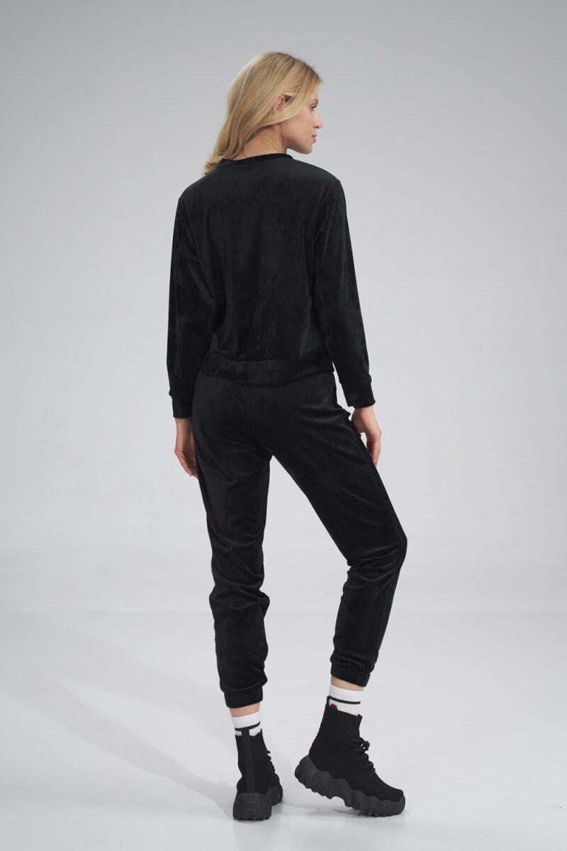 Tracksuit trousers model 154665 Figl - Image 3